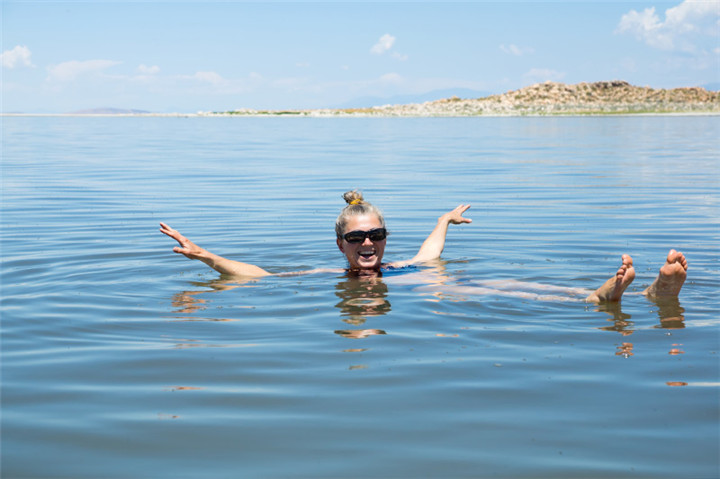 antelope-island-state-park-bathing-in-the-waters-of-the-great-salt-lake