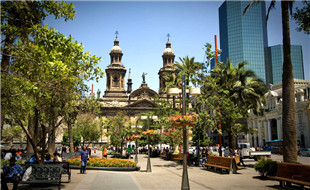 Lugares-para-visitar-en-Santiago-Plaza-de-Armas
