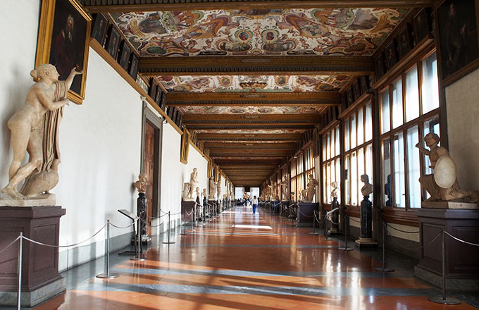Uffizi_Gallery_hallway