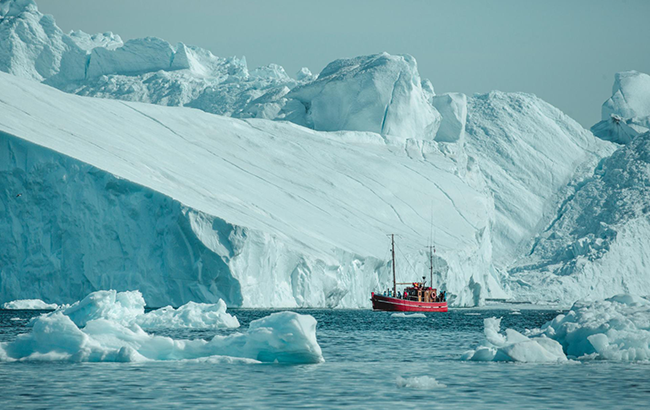 a sightseeing boat